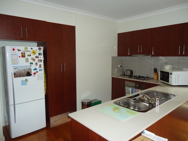 2/19 Hosken Street, Reservoir VIC 3073