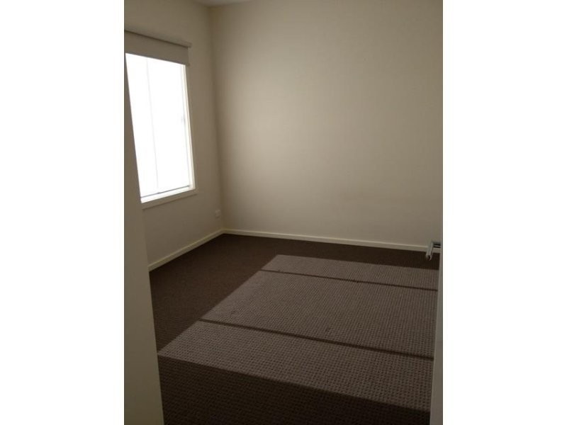 4/1 Mahoneys Road, Reservoir VIC 3073