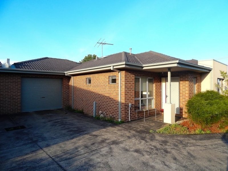 2/13 Clarke Street, Thomastown VIC 3074