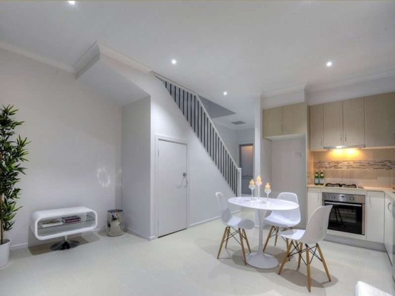 3/155 Rathcown Road, Reservoir VIC 3073