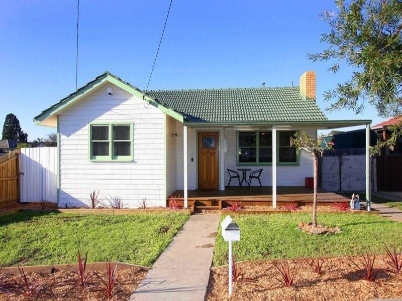 28 Strathmerton Street, Reservoir VIC 3073