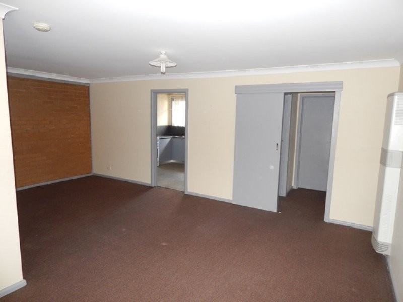 2/4 Johnson Street, Reservoir VIC 3073