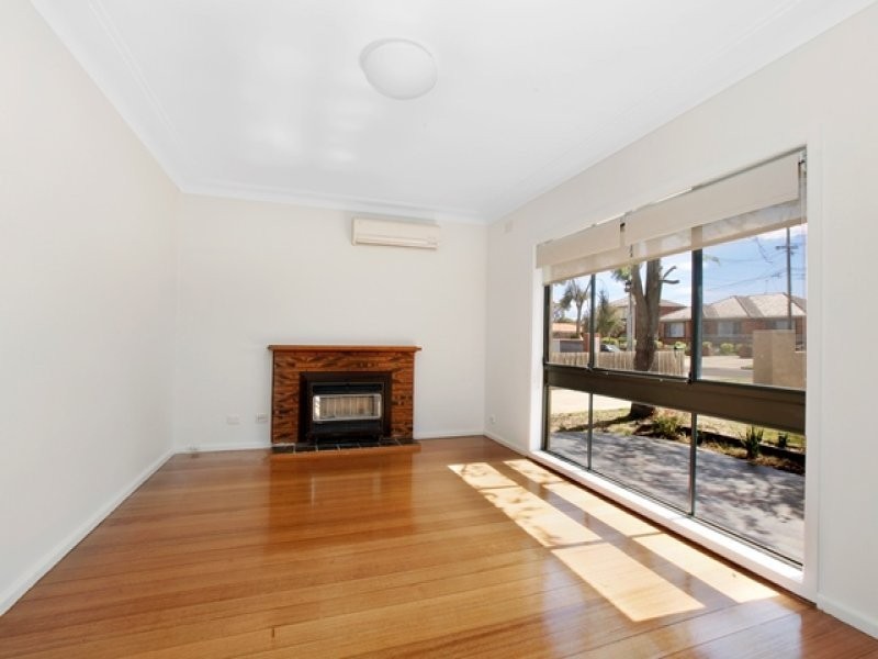 1/50 Darebin Boulevard, Reservoir VIC 3073