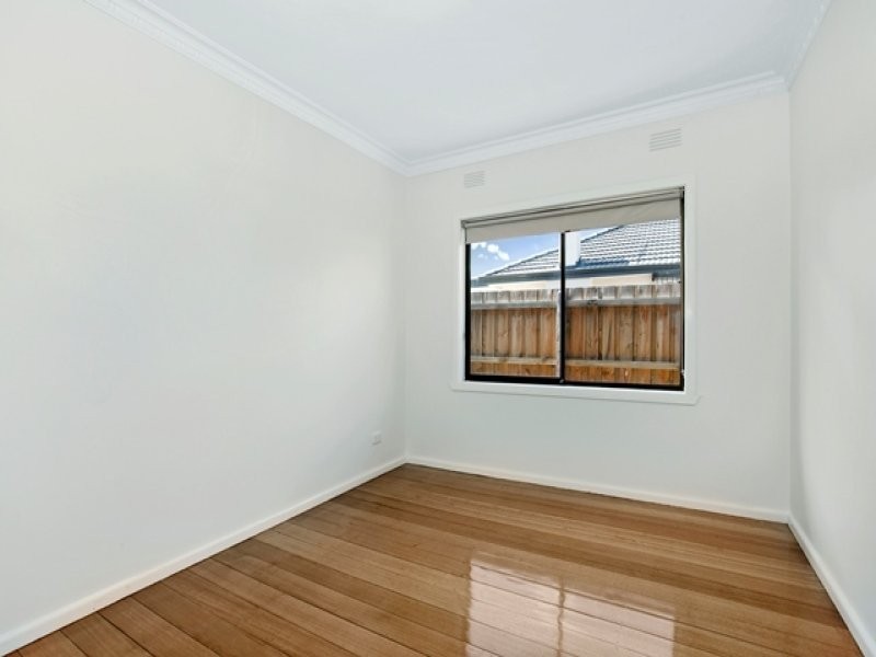 1/50 Darebin Boulevard, Reservoir VIC 3073
