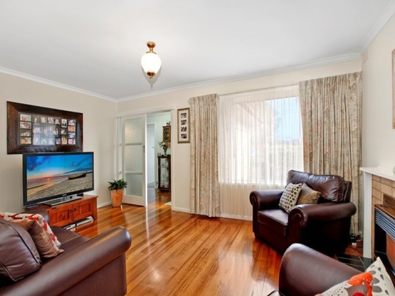 136 Dalton Road, Thomastown VIC 3074