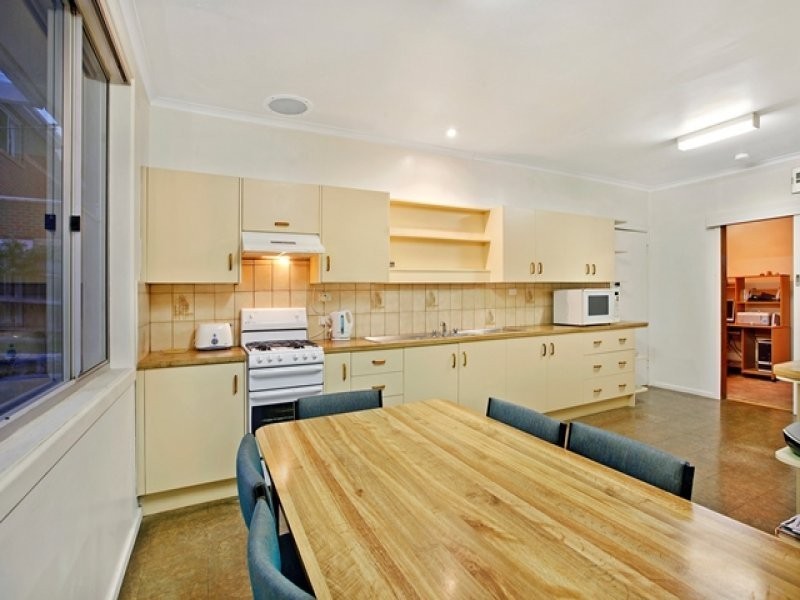 78 St Vigeons Road, Reservoir VIC 3073