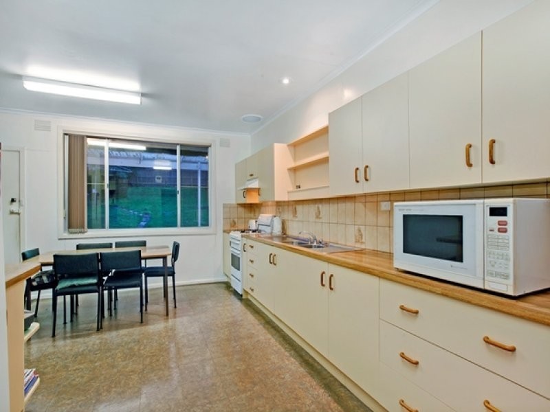 78 St Vigeons Road, Reservoir VIC 3073