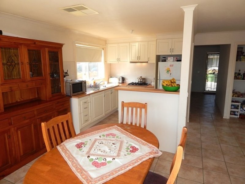 51 Elinda Place, Reservoir VIC 3073