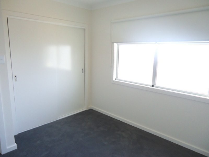 2/43 Orrong Avenue, Reservoir VIC 3073