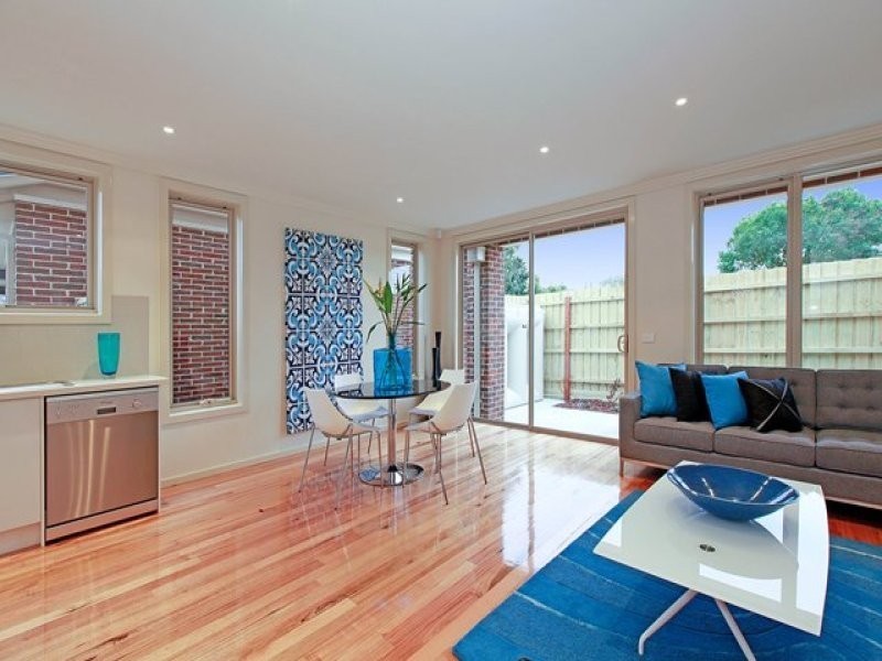 12/13 Elsey Road, Reservoir VIC 3073
