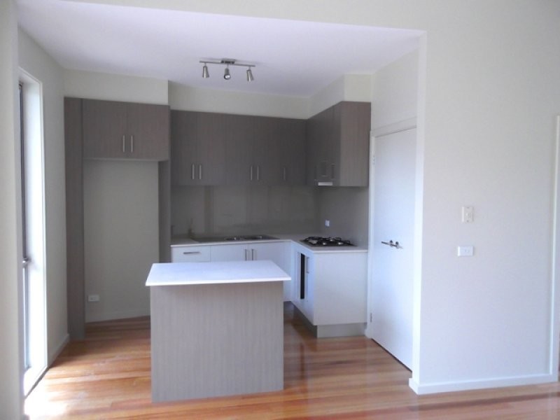 3/70 Miranda Road, Reservoir VIC 3073