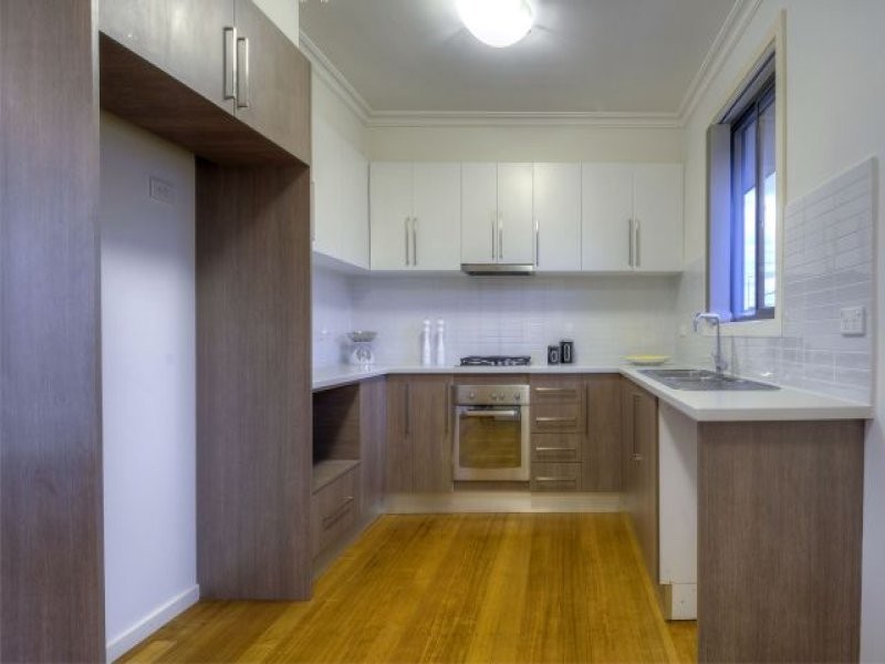 1/16 Yarra Avenue, Reservoir VIC 3073