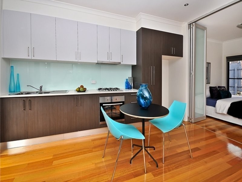 1/41 McMahon Road, Reservoir VIC 3073