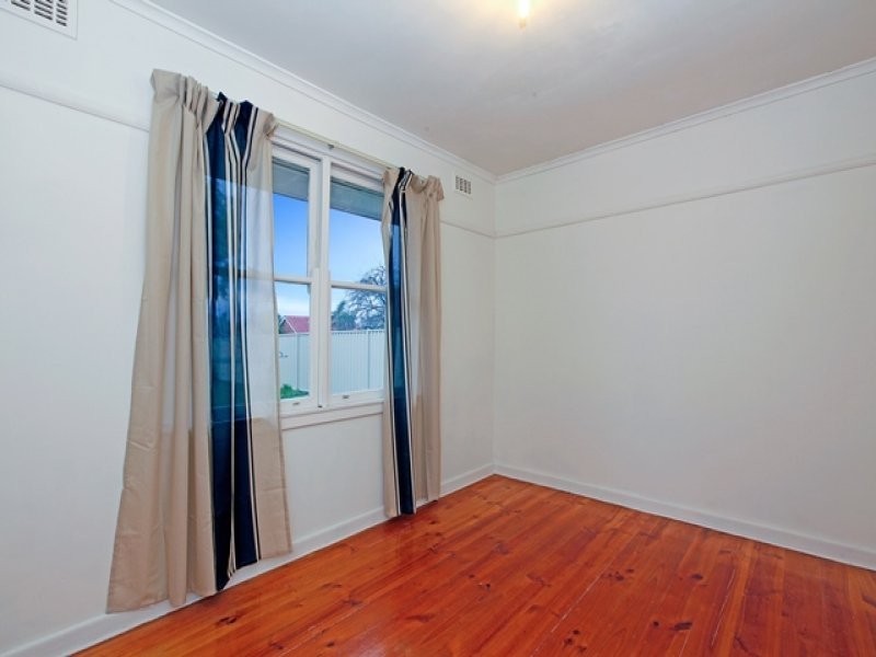 104A Royal Parade, Reservoir VIC 3073