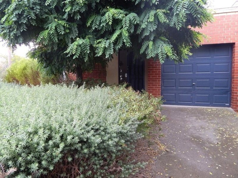 1/1 Home Street, Reservoir VIC 3073