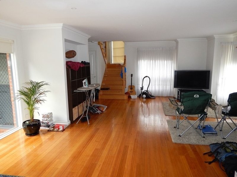 1/1 Home Street, Reservoir VIC 3073