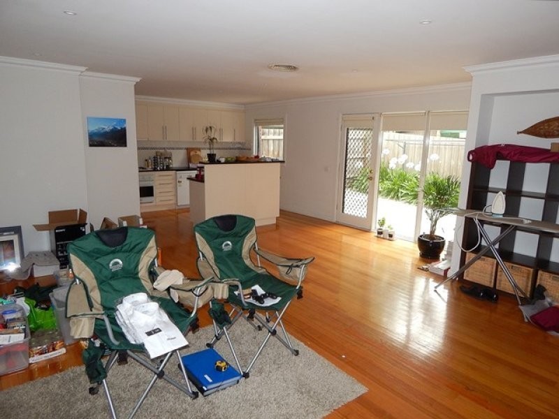 1/1 Home Street, Reservoir VIC 3073