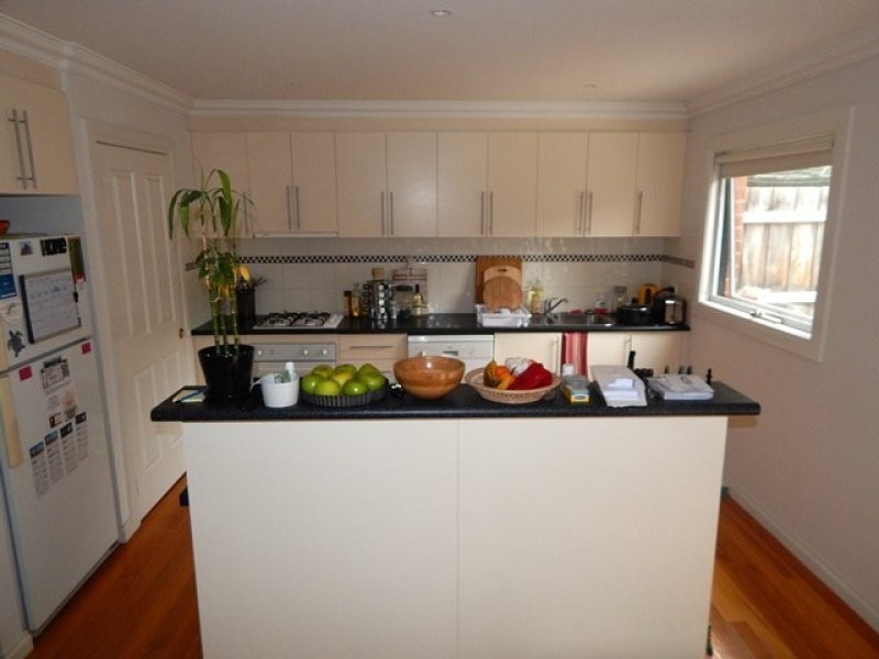 1/1 Home Street, Reservoir VIC 3073