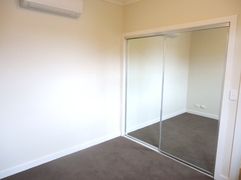 4/11 Jinghi Road, Reservoir VIC 3073