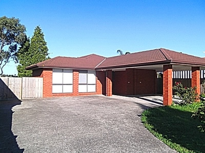 30 Lady Penrhyn Avenue, Mill Park VIC 3082