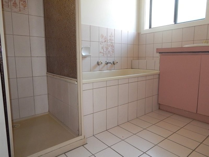 30 Lady Penrhyn Avenue, Mill Park VIC 3082