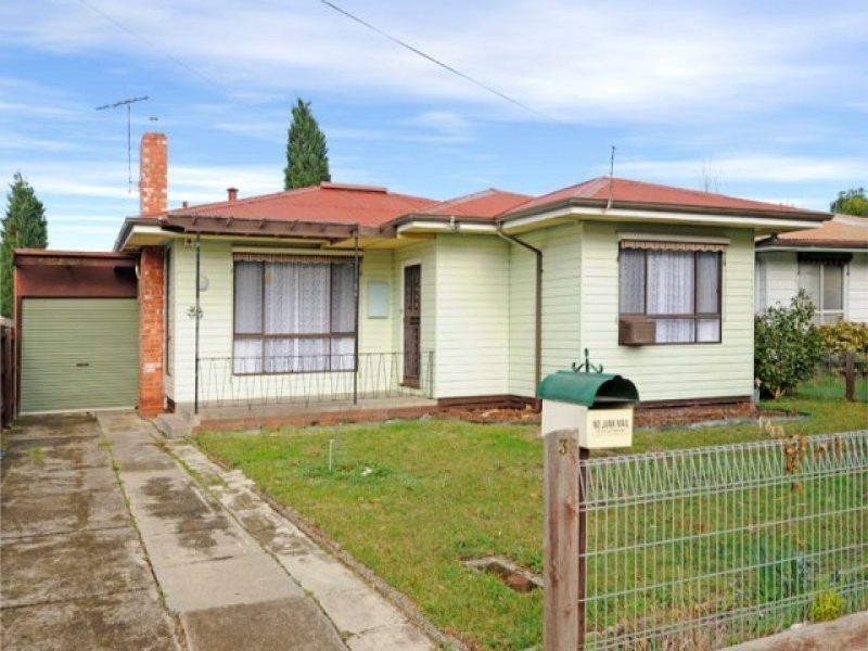 38 Lane Crescent, Reservoir VIC 3073