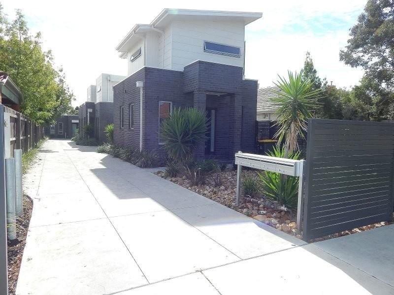 2/41 Kelsby Street, Reservoir VIC 3073