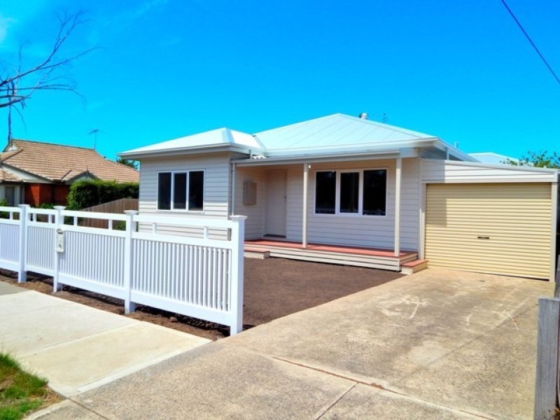 1/5 Cash Street, Kingsbury VIC 3083