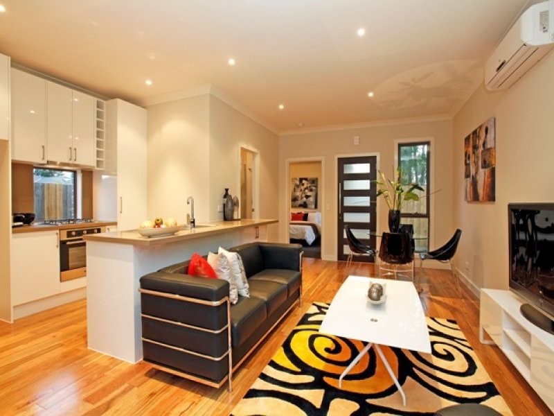 4/9 Jinghi Road, Reservoir VIC 3073