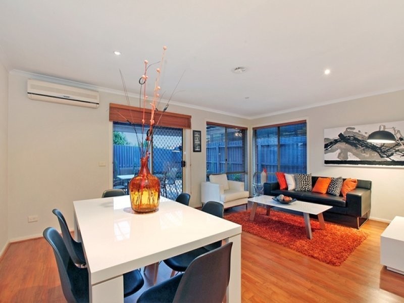 14/2A Crookston Road, Reservoir VIC 3073