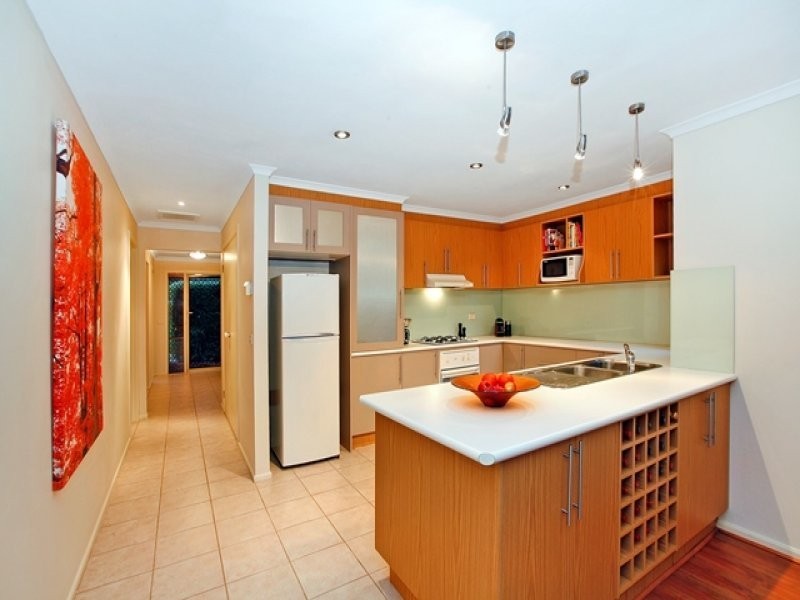 14/2A Crookston Road, Reservoir VIC 3073