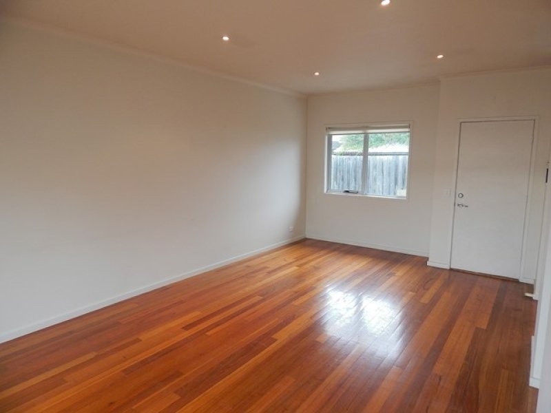 3/11 Epstein Street, Reservoir VIC 3073