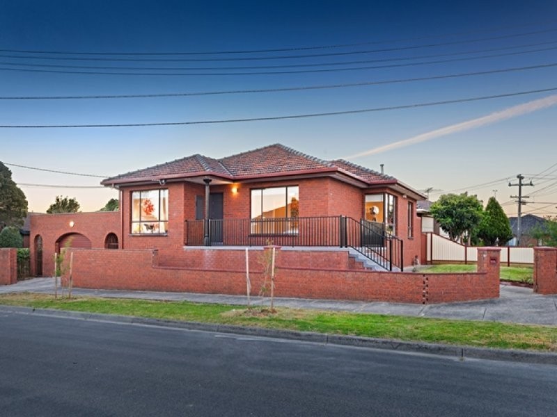 38 Bendigo Crescent, Thomastown VIC 3074