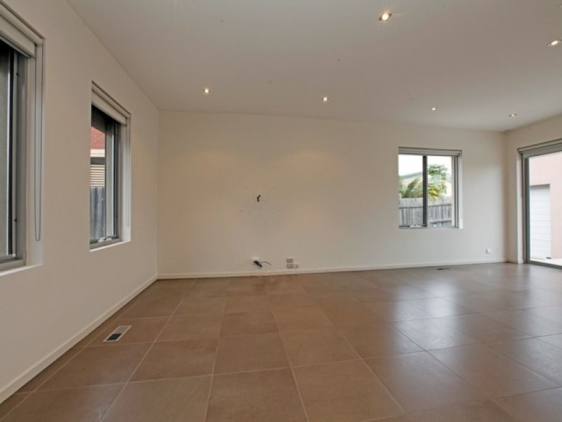 1 Academy Avenue, Reservoir VIC 3073