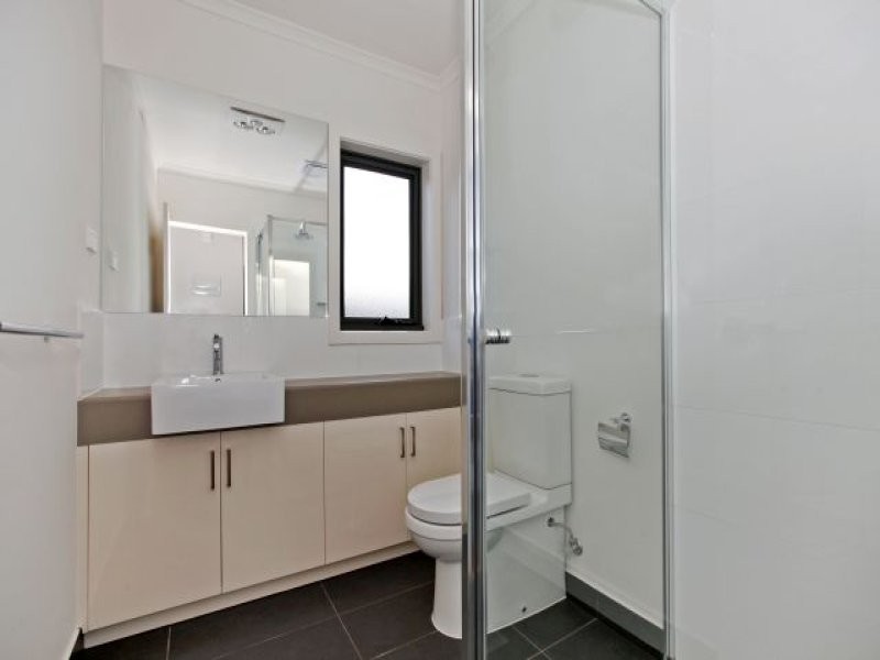 3/31 Erskine Avenue, Reservoir VIC 3073