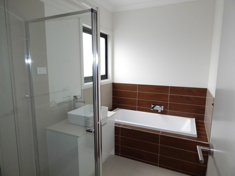 5/161-163 Wilson Boulevard, Reservoir VIC 3073
