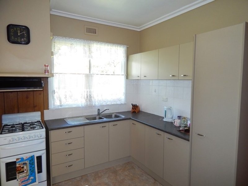 17 McComas Street, Reservoir VIC 3073