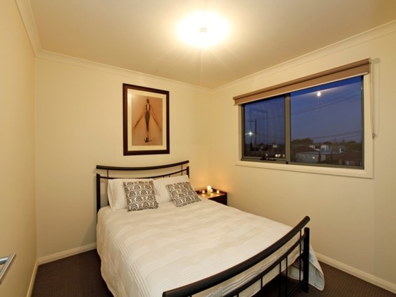 1/5 Acheron Avenue, Reservoir VIC 3073