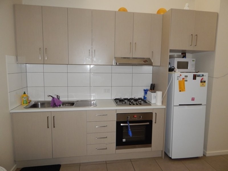 2/1 Mahoneys Road, Reservoir VIC 3073