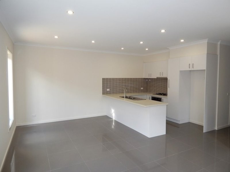 4/20 Barry Street, Reservoir VIC 3073