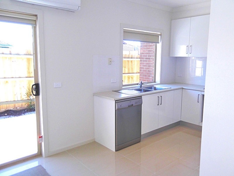 3/101 Whitelaw Street, Reservoir VIC 3073