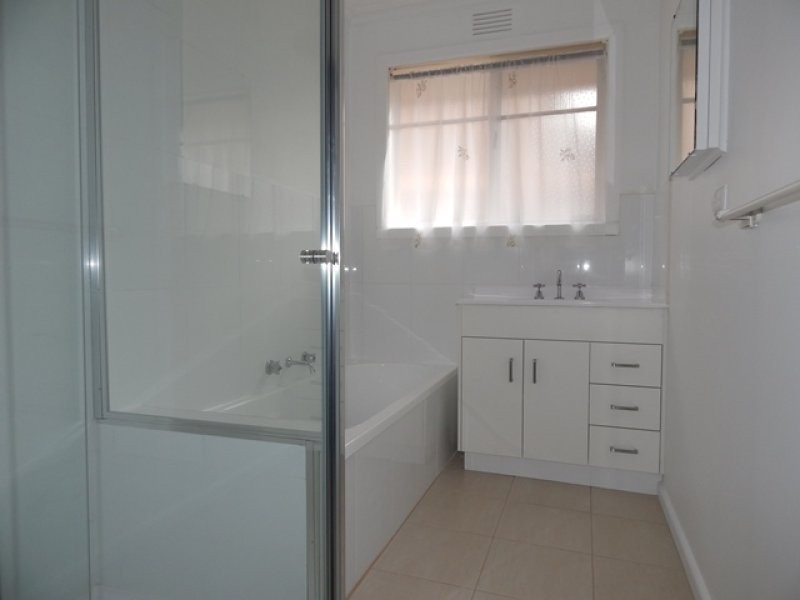 197 Broadhurst Avenue, Reservoir VIC 3073