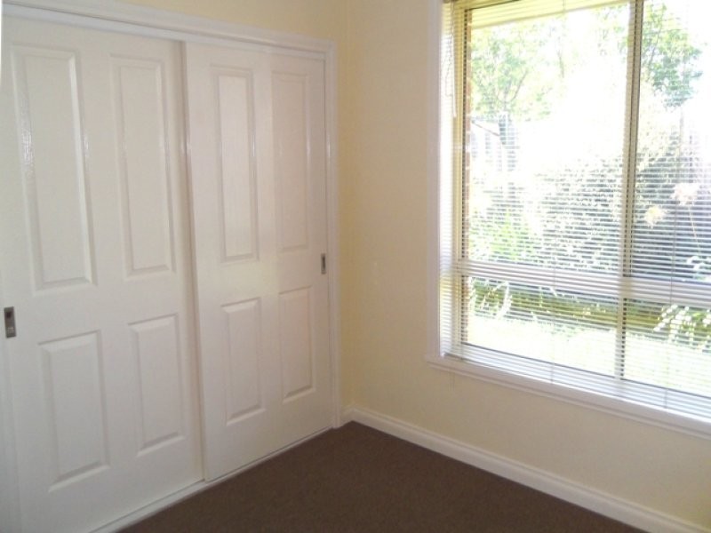 2/104 Miranda Road, Reservoir VIC 3073