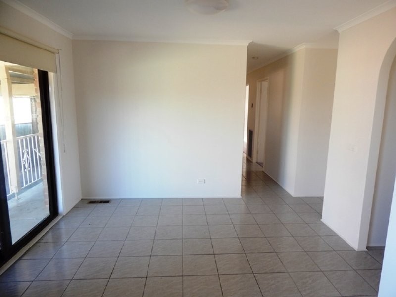 9 Tranquil Place, Thomastown VIC 3074