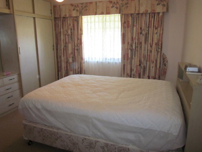 12 DAWES AVENUE, Regents Park NSW 2143