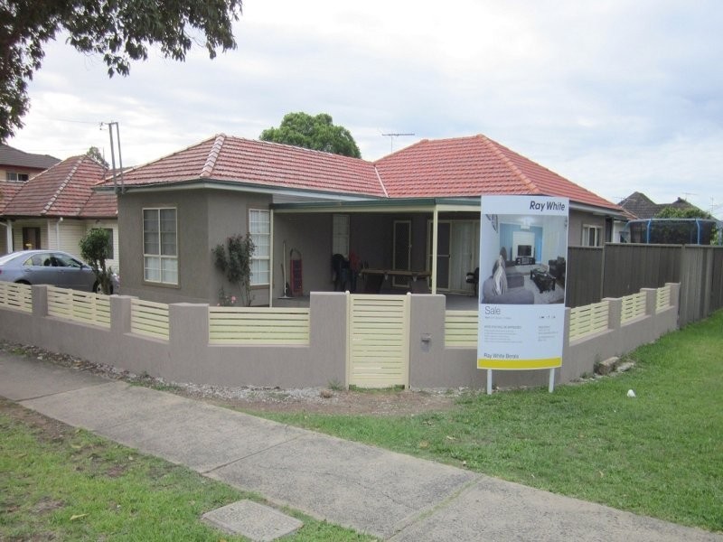 35 ST JOHNS ROAD, Auburn NSW 2144