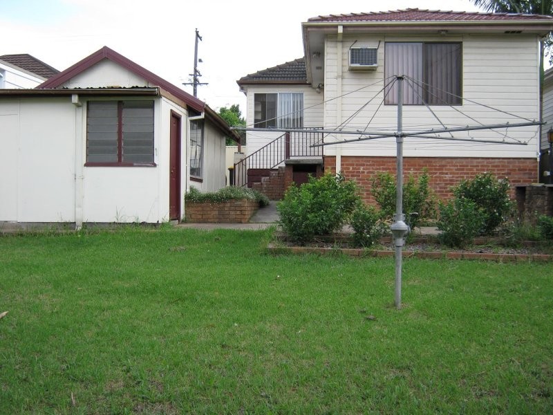 83 AMY STREET, Regents Park NSW 2143