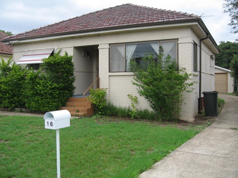 16 Drew Street, Westmead NSW 2145
