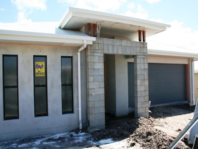 310 Robur Drive ‘Brightwater’, Mountain Creek QLD 4557