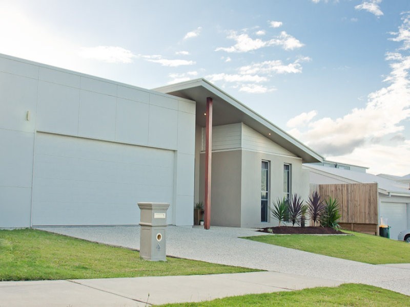 4 Robur Crescent, Mountain Creek QLD 4557